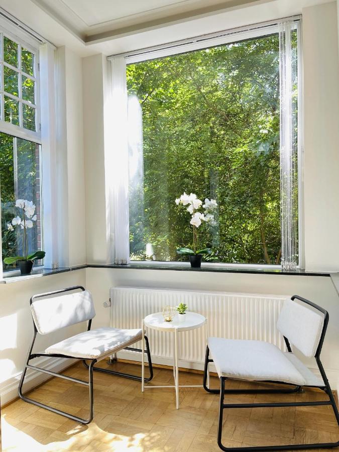 Aday - Aalborg Mansion - Open Bright Apartment With Garden Bagian luar foto