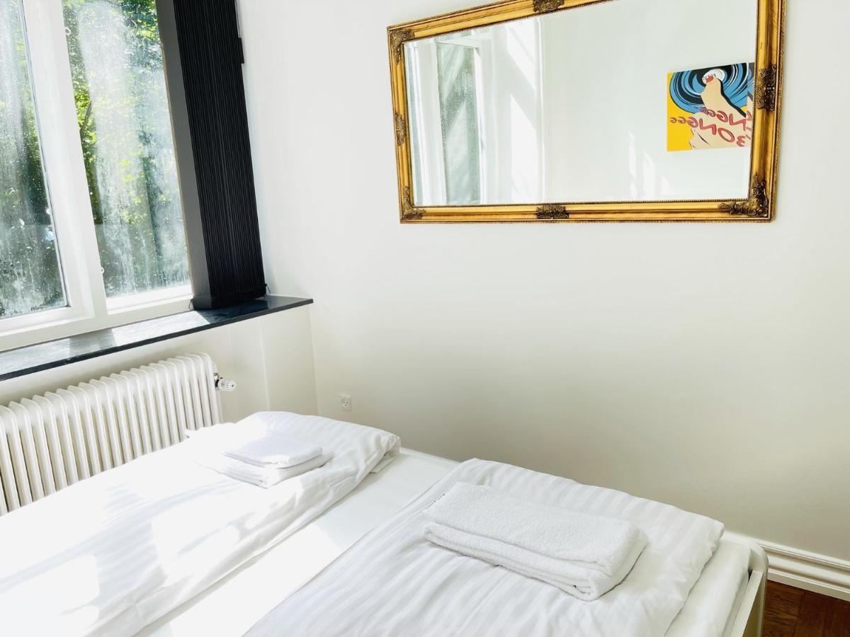 Aday - Aalborg Mansion - Open Bright Apartment With Garden Bagian luar foto