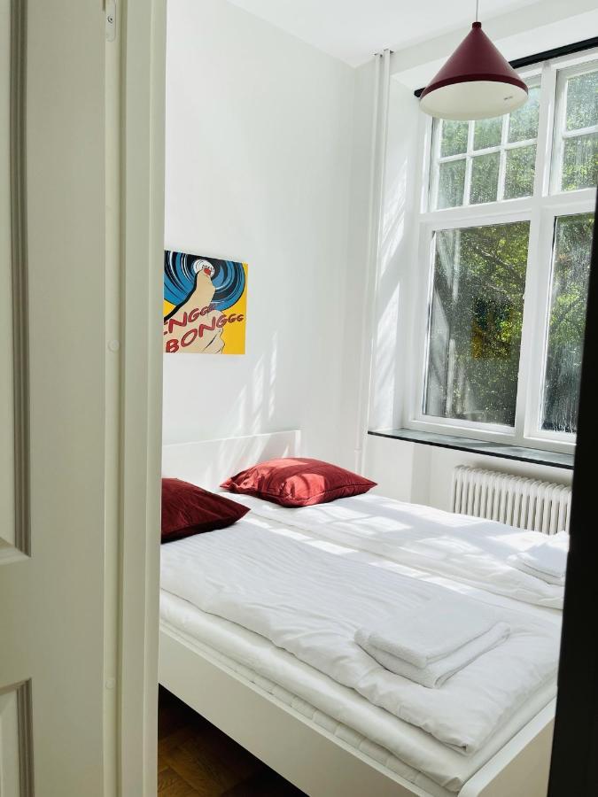 Aday - Aalborg Mansion - Open Bright Apartment With Garden Bagian luar foto